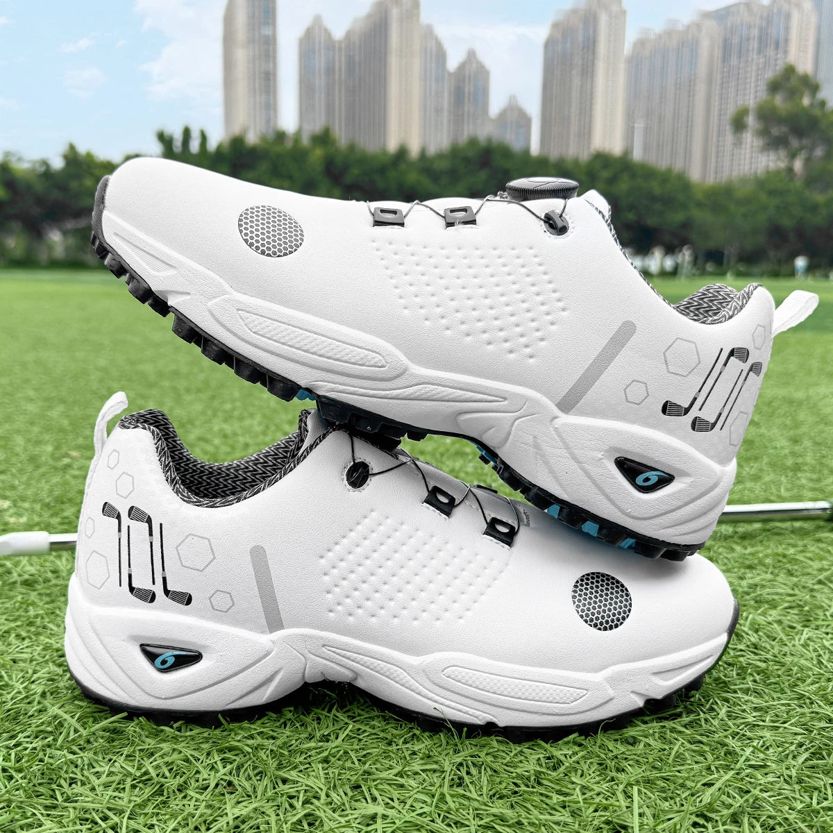 Men's outdoor leisure sports peak sneakers are suitable for various grass activities, durable and strong grip