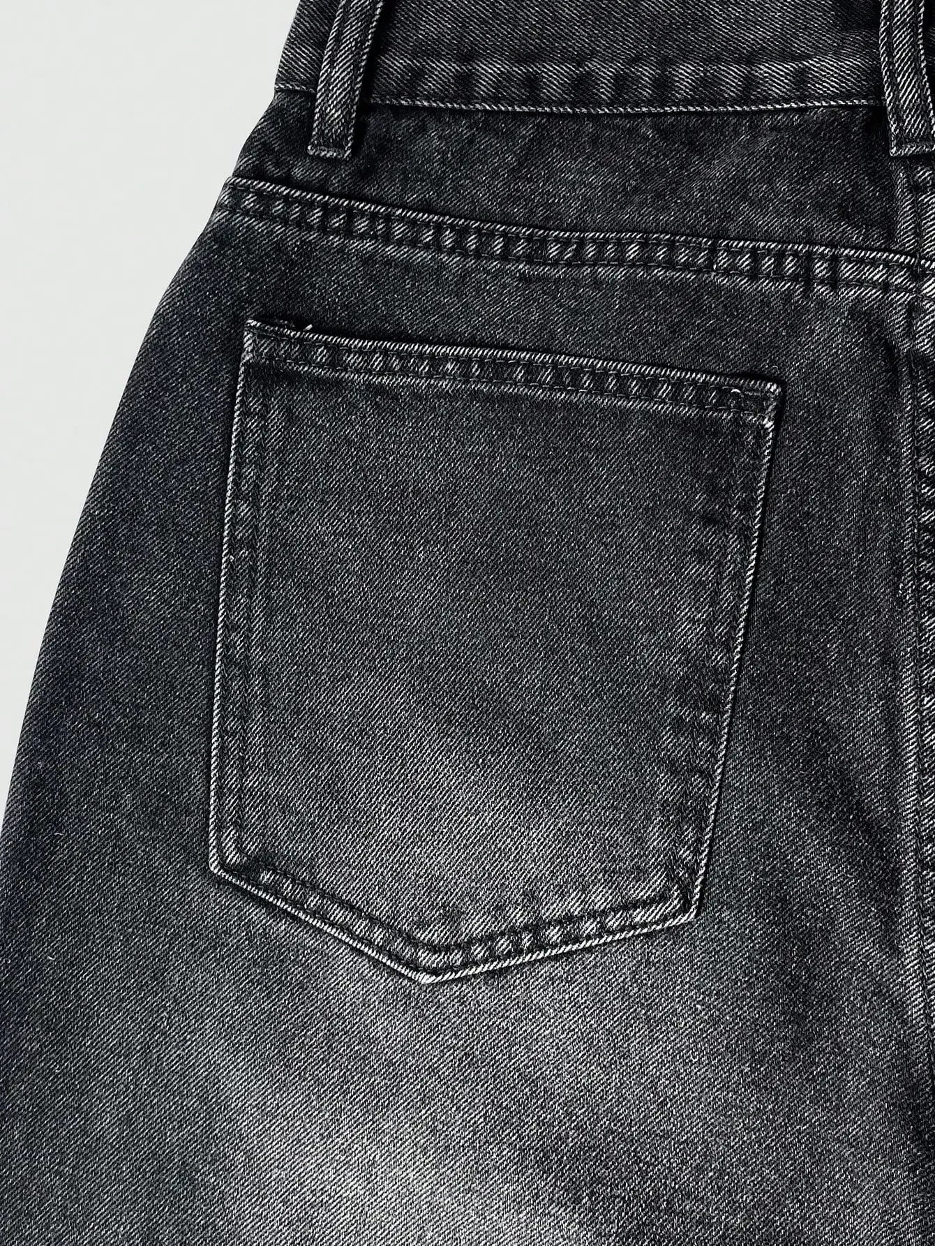 Jeans slim fit con dettagli di orlo lavato casual e business, pantaloni dritti in cotone leggero e versatili con chiusura a