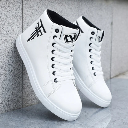 [sneakers] A Pair of High-Top Sports Casual Outdoor Skate Shoes, Comfortable And Suitable for Travel And Fitness (Available in L