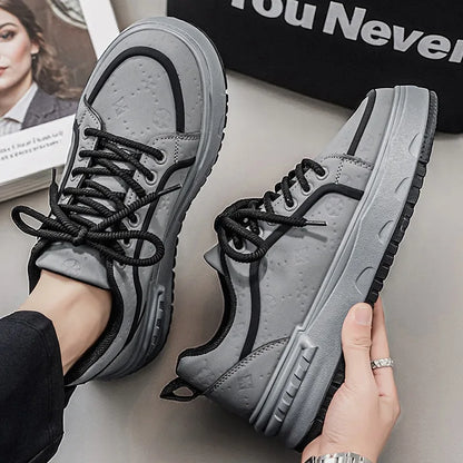 Sneakers Casual Mens Original Designer Solid Board Shoes Fashion Leather Breathable Height Increased Flat Platform Sports Shoes