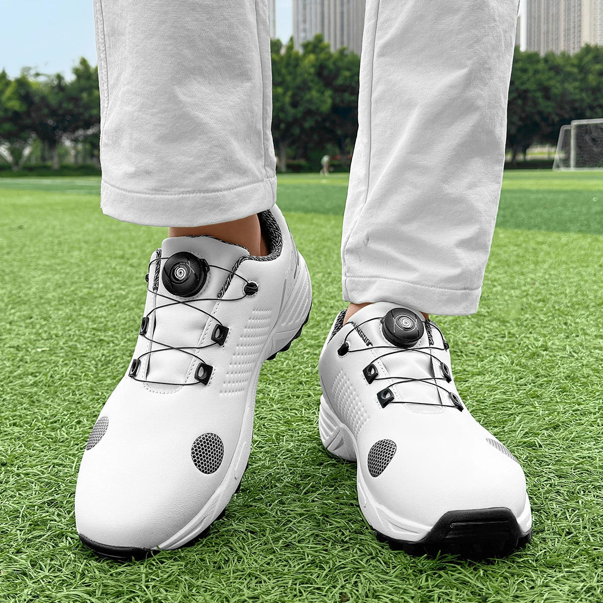 Men's outdoor leisure sports peak sneakers are suitable for various grass activities, durable and strong grip