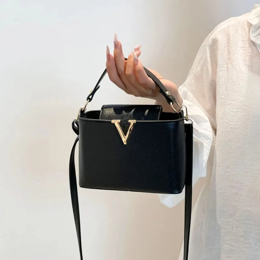 Luxury Women's Tote Bag, Chic V Shaped Stylish Pu Leather Bucket Bag