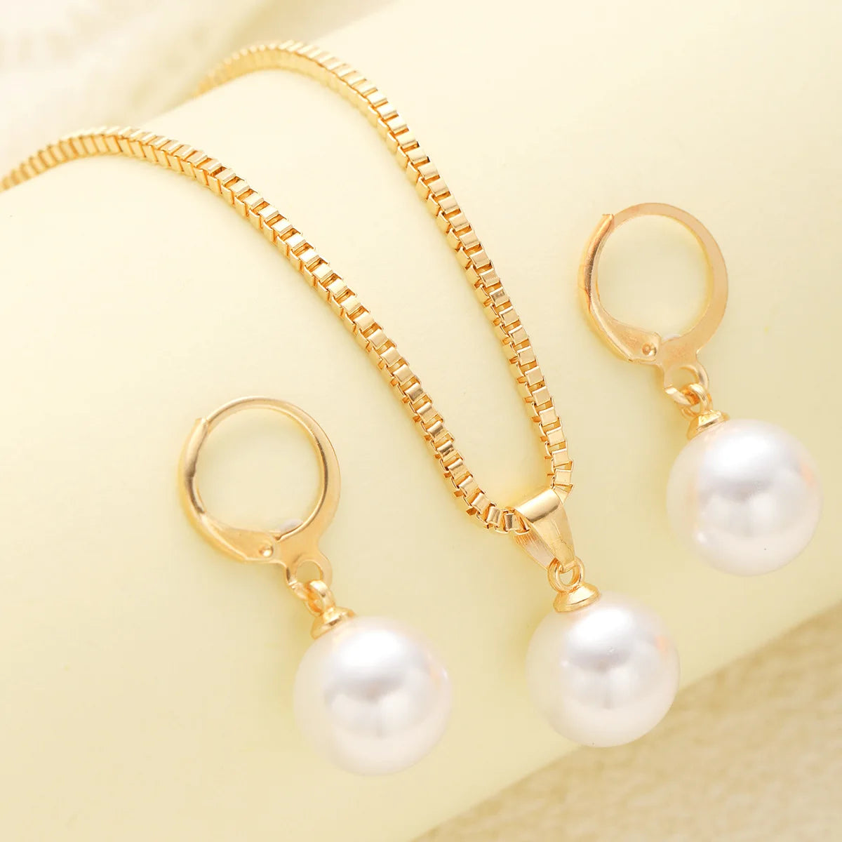 Women Dangle Earrings Pendant Necklace