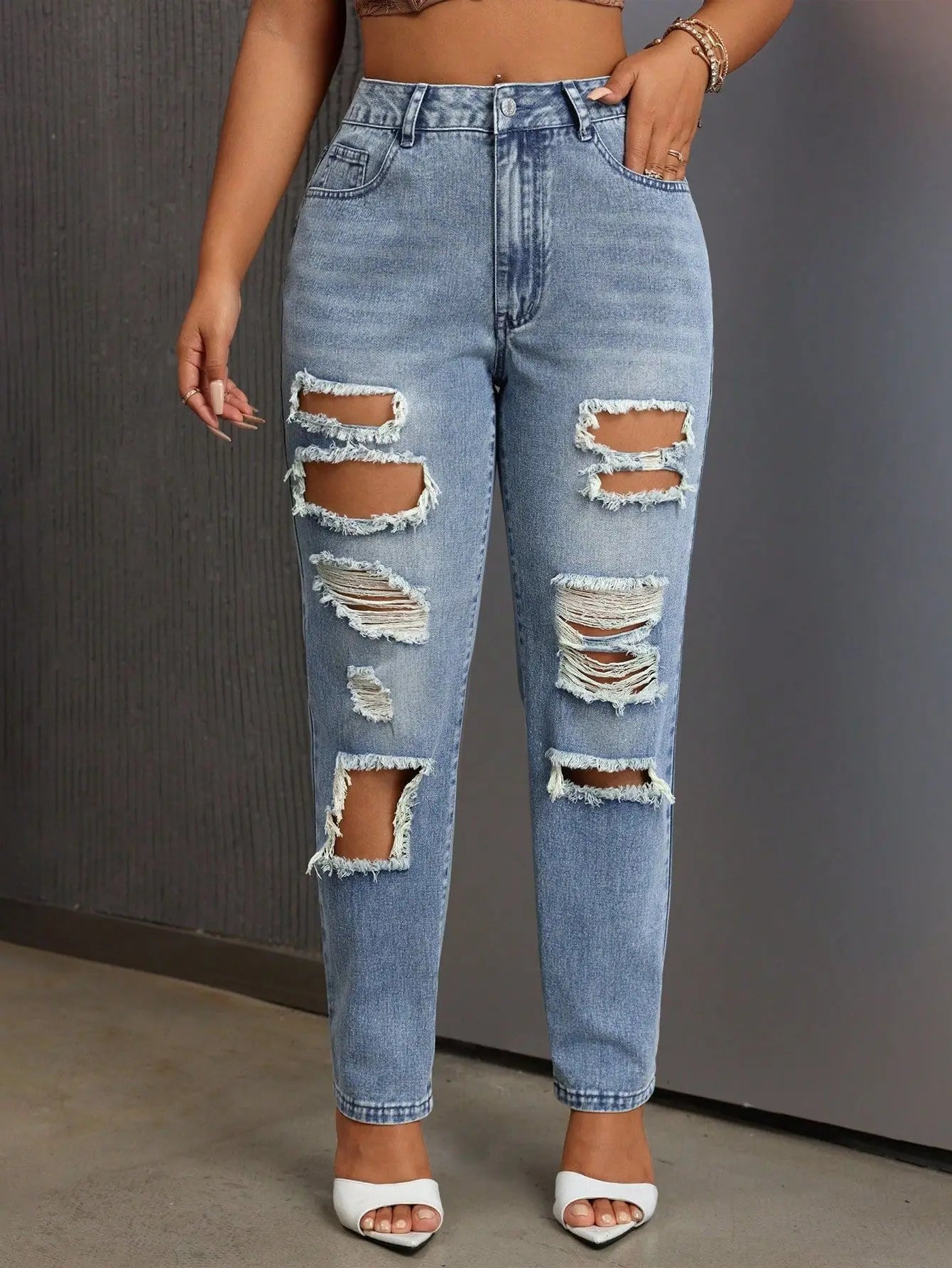 European American Fashion, Versatile Casual Washed Ripped Jeans, New Women's Spring and Summer Small Leg Pants. Nine-inch Jeans